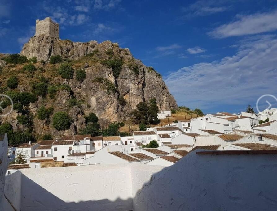 Entre Vistas Guest House Zahara De La Sierra Exterior photo